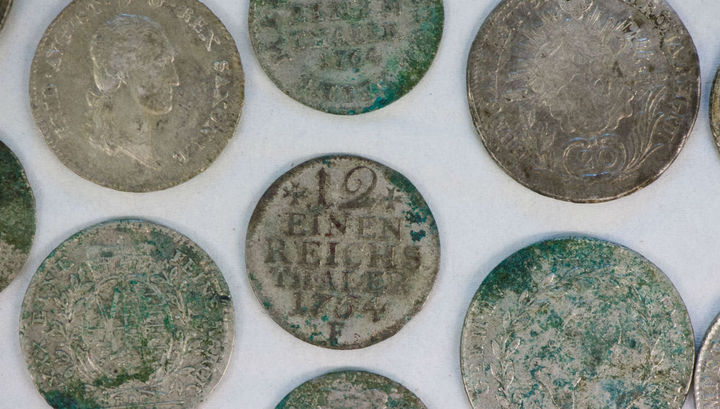 Німецький школяр знайшов тисячолітній скарб з сотнями срібних монет
